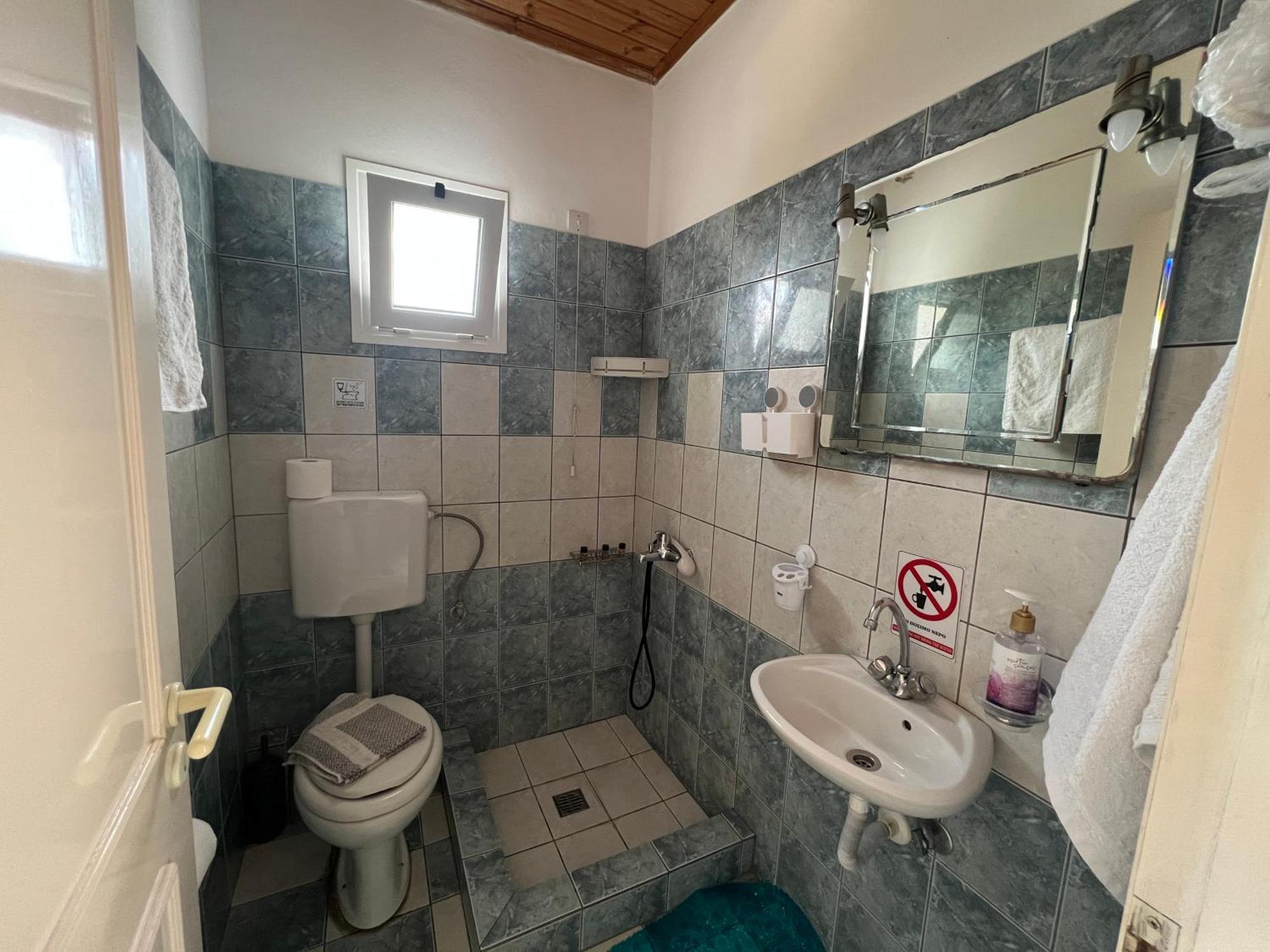 Готель La Casa D' Irene (Adults Only) Айос-Нікітас Екстер'єр фото